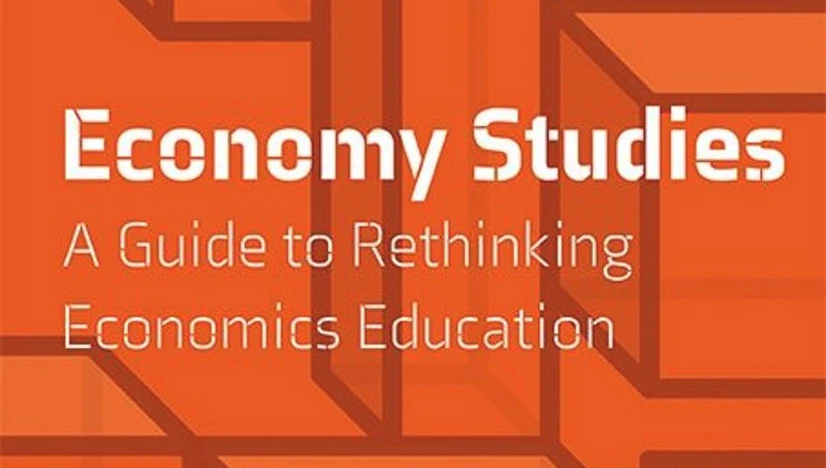 Economy Studies Essential Lectures